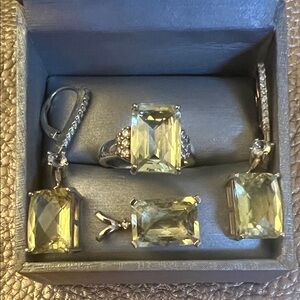 Elegant Peridot &CZ Jewelry Set: necklace ring earrings